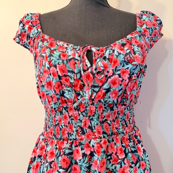 NWT Old Navy Womens M Pink Floral Smocked Waist Cap Sleeve Short Dress Tie‎ Neck - Picture 2 of 10